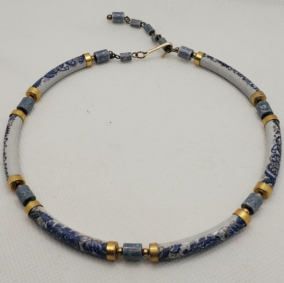 unbranded Jewelry - Vintage Porcelain Bead Choker Made in Japan